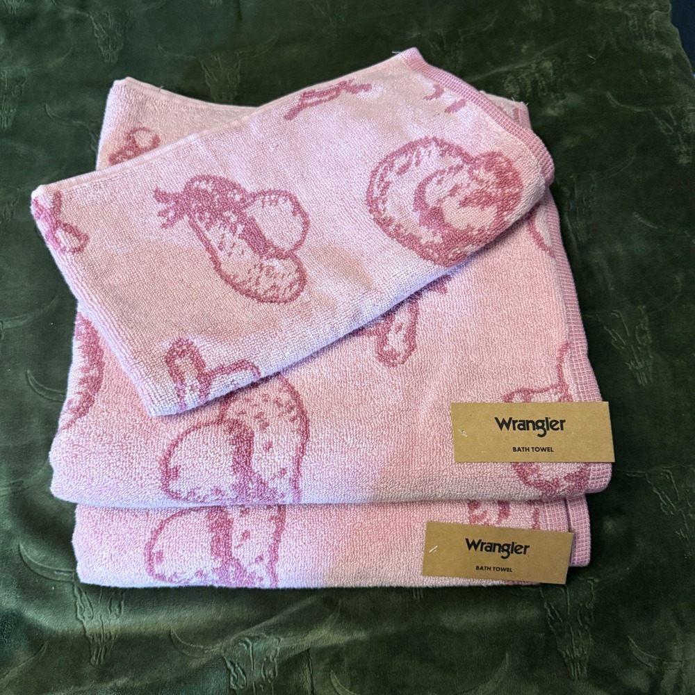 Wrangler Towel Set Unisex OS Pink New Cowboy Like Me 3 Piece Bath Hand Towels